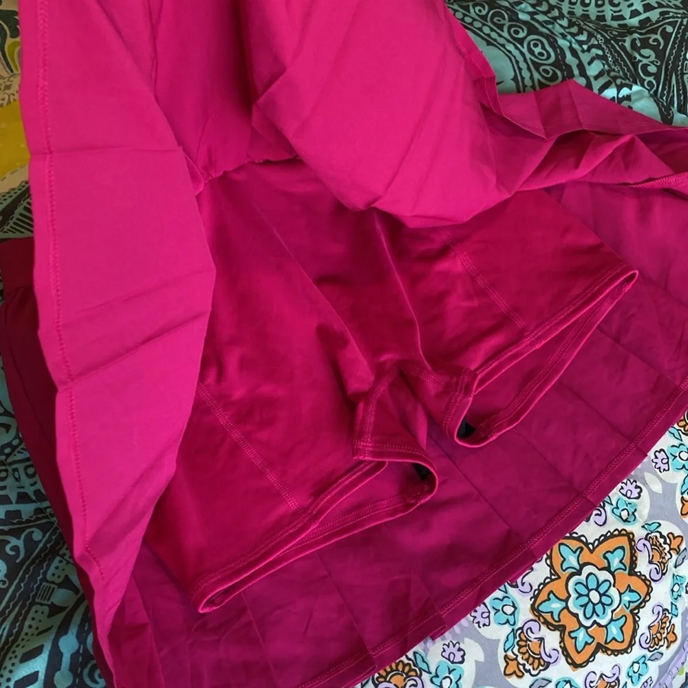 🌼 ALO Yoga Varsity Tennis Skirt Alo Yoga Fuchsia Mini Skirt size small